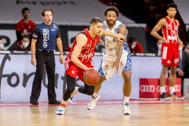 反手防守坚 反手防守坚